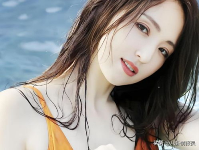 董璇张维伊浪漫求婚现场，甜蜜瞬间感动网友