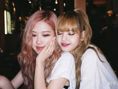 Lisa与朴彩英共进晚餐，甜蜜互动引粉丝热议